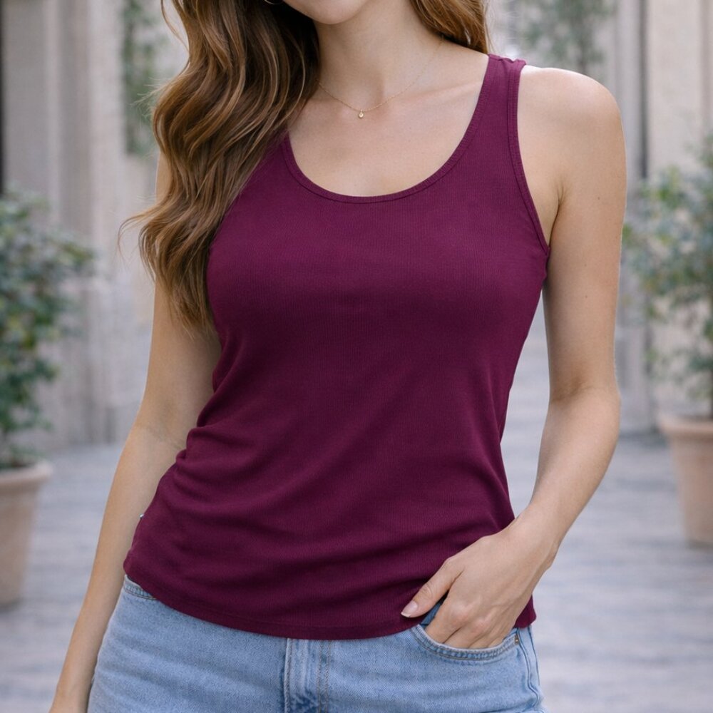 Duluth Trading Co Women’s Tank Top – Color: Burgundy / Wine - Size Small